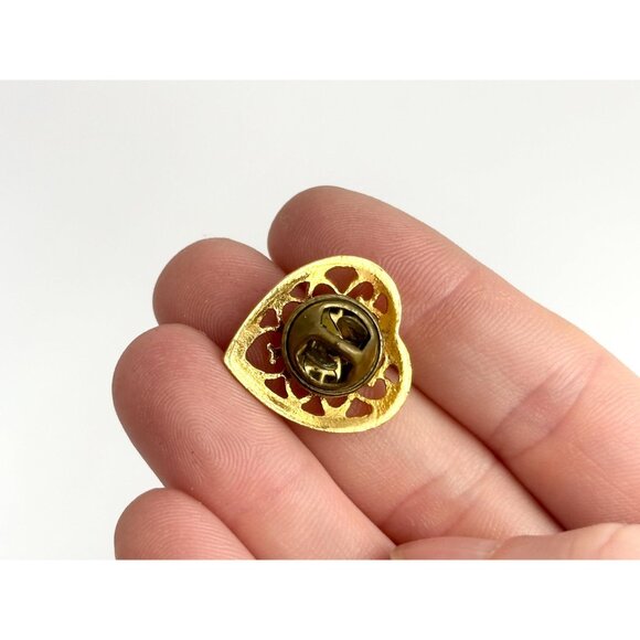 Heart Shaped Ornate Cutout Love Themed Vintage Costume Jewelry Brooch - Picture 4 of 8